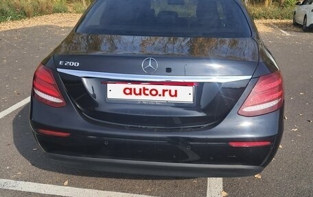 Mercedes-Benz E-Класс, 2018 год, 1 700 000 рублей, 4 фотография