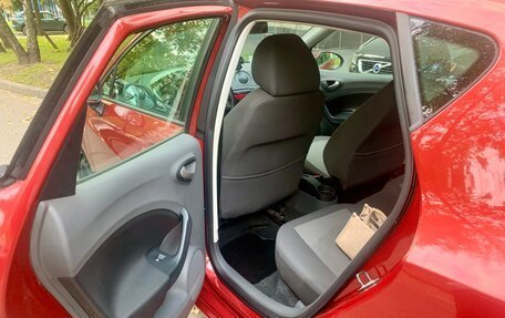SEAT Ibiza IV рестайлинг 2, 2012 год, 600 000 рублей, 13 фотография