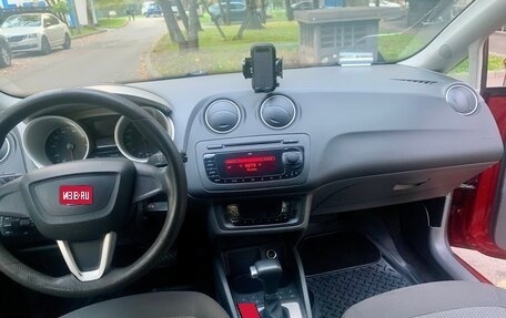 SEAT Ibiza IV рестайлинг 2, 2012 год, 600 000 рублей, 22 фотография