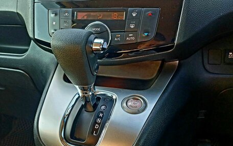 Nissan Serena IV, 2015 год, 1 550 000 рублей, 27 фотография