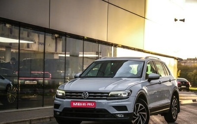 Volkswagen Tiguan II, 2018 год, 2 399 000 рублей, 1 фотография