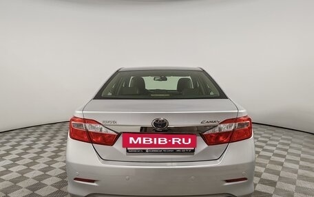 Toyota Camry, 2014 год, 1 948 000 рублей, 6 фотография
