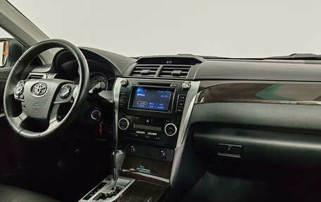Toyota Camry, 2014 год, 1 948 000 рублей, 11 фотография