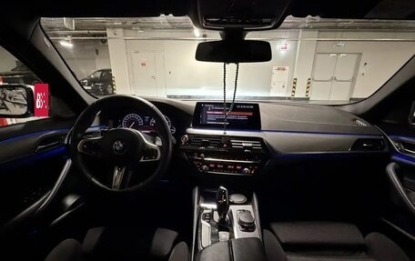 BMW 5 серия, 2018 год, 3 450 000 рублей, 12 фотография