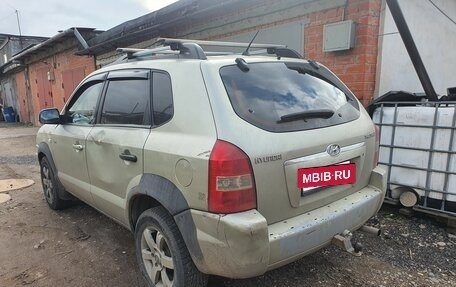 Hyundai Tucson III, 2006 год, 350 000 рублей, 2 фотография