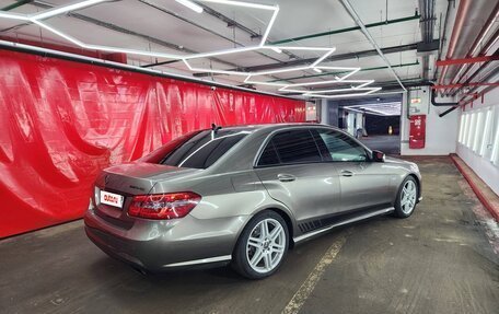 Mercedes-Benz E-Класс, 2011 год, 1 400 000 рублей, 7 фотография