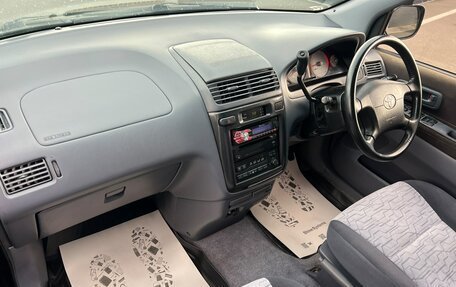 Toyota Ipsum II, 2000 год, 699 999 рублей, 13 фотография