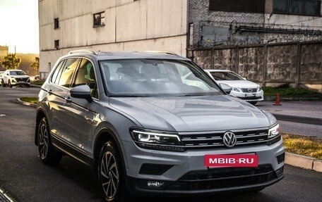 Volkswagen Tiguan II, 2018 год, 2 399 000 рублей, 5 фотография