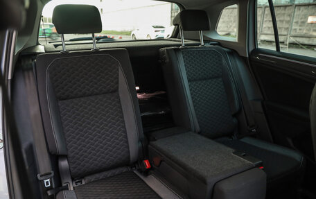 Volkswagen Tiguan II, 2018 год, 2 399 000 рублей, 28 фотография
