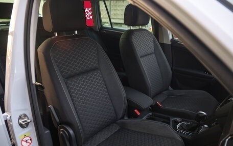 Volkswagen Tiguan II, 2018 год, 2 399 000 рублей, 26 фотография