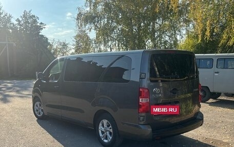 Toyota ProAce II, 2018 год, 3 100 000 рублей, 3 фотография