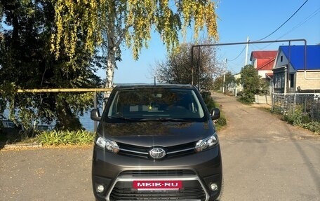 Toyota ProAce II, 2018 год, 3 100 000 рублей, 6 фотография