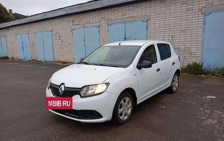 Renault Sandero II рестайлинг, 2015 год, 500 000 рублей, 2 фотография