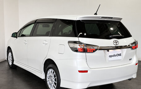 Toyota Wish II, 2017 год, 1 190 000 рублей, 7 фотография