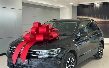 Volkswagen Tiguan II, 2020 год, 2 817 000 рублей, 1 фотография