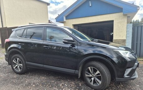 Toyota RAV4, 2019 год, 1 650 000 рублей, 6 фотография