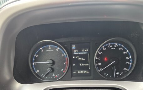 Toyota RAV4, 2019 год, 1 650 000 рублей, 7 фотография