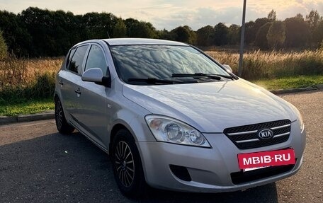 KIA cee'd I рестайлинг, 2007 год, 649 000 рублей, 2 фотография