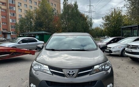 Toyota RAV4, 2013 год, 2 500 000 рублей, 2 фотография
