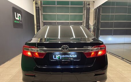 Toyota Camry, 2014 год, 1 850 000 рублей, 5 фотография