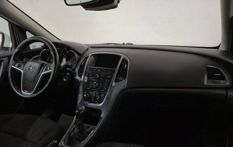 Opel Astra J, 2013 год, 670 000 рублей, 15 фотография