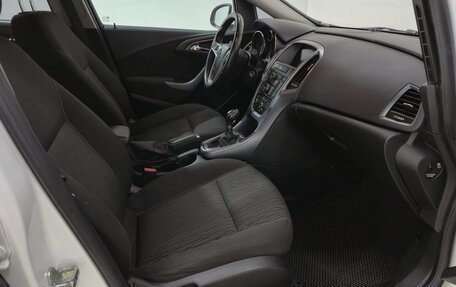 Opel Astra J, 2013 год, 670 000 рублей, 16 фотография
