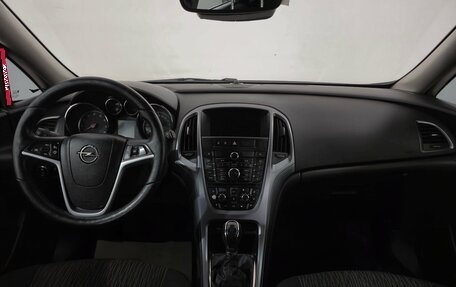 Opel Astra J, 2013 год, 670 000 рублей, 13 фотография