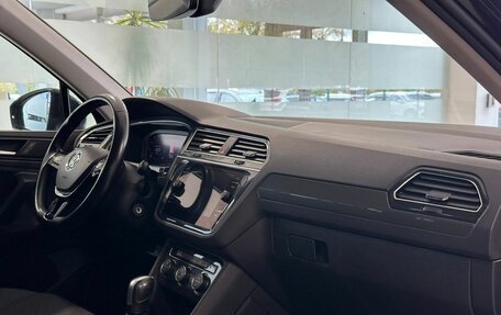 Volkswagen Tiguan II, 2020 год, 2 817 000 рублей, 8 фотография