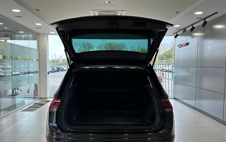 Volkswagen Tiguan II, 2020 год, 2 817 000 рублей, 19 фотография