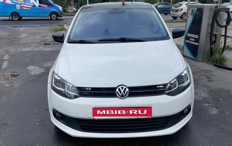 Volkswagen Polo VI (EU Market), 2013 год, 800 000 рублей, 1 фотография