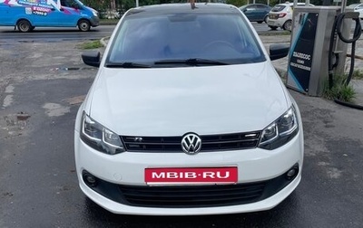 Volkswagen Polo VI (EU Market), 2013 год, 800 000 рублей, 1 фотография