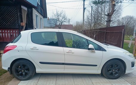 Peugeot 308 II, 2011 год, 430 000 рублей, 2 фотография