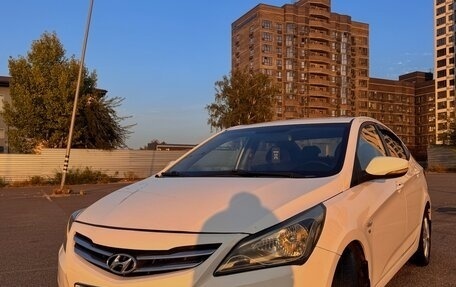 Hyundai Solaris II рестайлинг, 2014 год, 955 000 рублей, 2 фотография