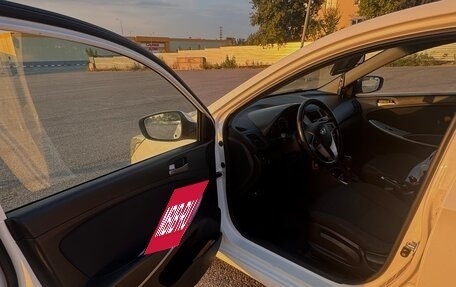 Hyundai Solaris II рестайлинг, 2014 год, 955 000 рублей, 7 фотография