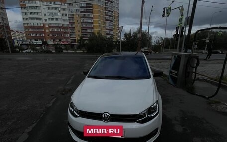 Volkswagen Polo VI (EU Market), 2013 год, 800 000 рублей, 3 фотография