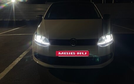 Volkswagen Polo VI (EU Market), 2013 год, 800 000 рублей, 4 фотография