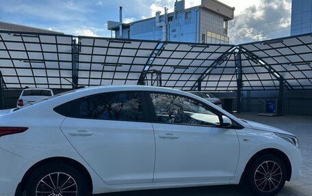 Hyundai Solaris II рестайлинг, 2018 год, 1 100 000 рублей, 4 фотография