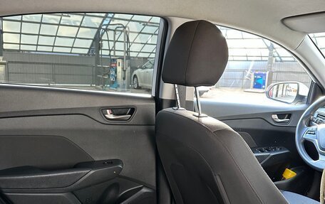 Hyundai Solaris II рестайлинг, 2018 год, 1 100 000 рублей, 9 фотография