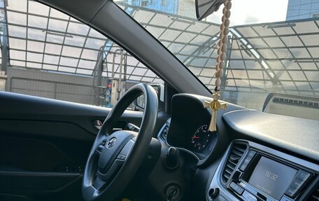 Hyundai Solaris II рестайлинг, 2018 год, 1 100 000 рублей, 8 фотография