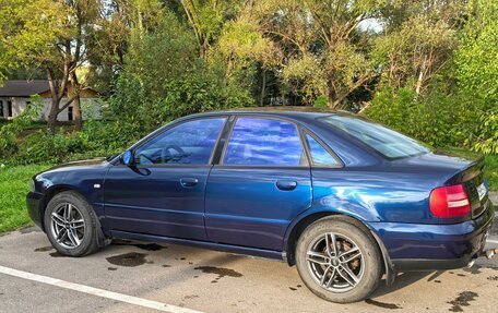 Audi A4, 2000 год, 450 000 рублей, 2 фотография
