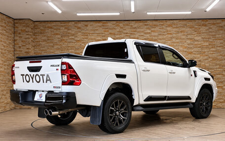 Toyota Hilux VIII, 2022 год, 4 000 000 рублей, 4 фотография