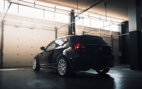 BMW 1 серия, 2011 год, 2 700 000 рублей, 5 фотография