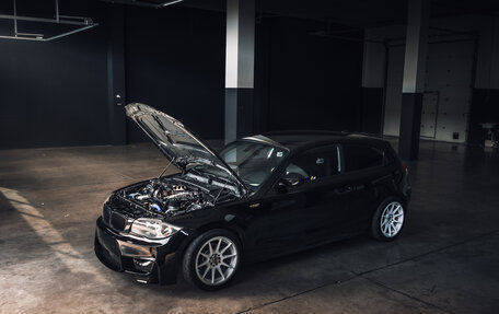 BMW 1 серия, 2011 год, 2 700 000 рублей, 11 фотография