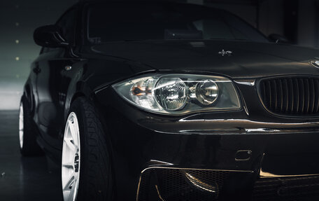BMW 1 серия, 2011 год, 2 700 000 рублей, 3 фотография