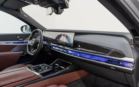 BMW 7 серия, 2025 год, 13 990 000 рублей, 15 фотография