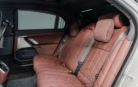 BMW 7 серия, 2025 год, 13 990 000 рублей, 18 фотография