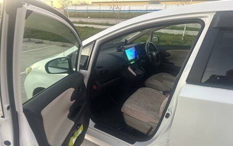 Toyota Wish II, 2010 год, 1 300 000 рублей, 23 фотография