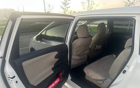 Toyota Wish II, 2010 год, 1 300 000 рублей, 24 фотография