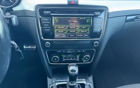 Skoda Superb III рестайлинг, 2014 год, 1 299 000 рублей, 25 фотография