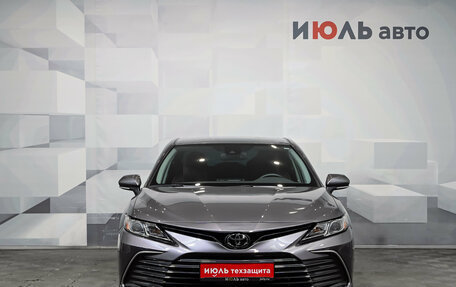 Toyota Camry, 2022 год, 2 970 000 рублей, 2 фотография